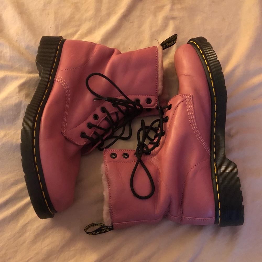 Pink Faux-Fur Lined Dr. Martens Serena Warm Winter Boots Size 11